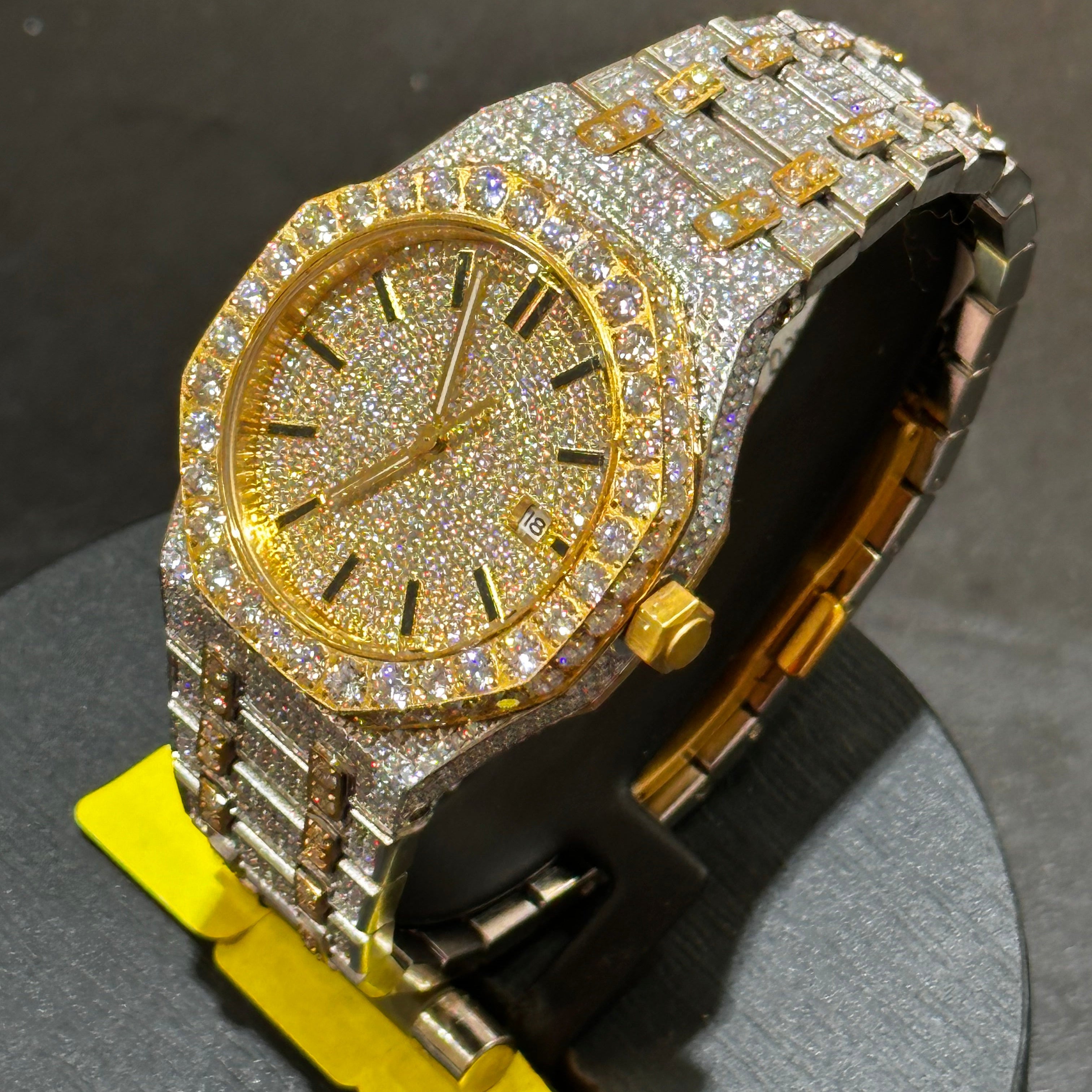 Luxury Moissanite Watch – Full Moissanite Brilliance