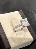 Real Moissanite 2.00 CTTW Ring – Diamond-Like Brilliance
